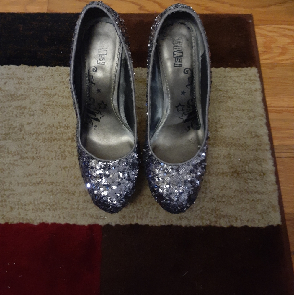 Platform sequins high heels